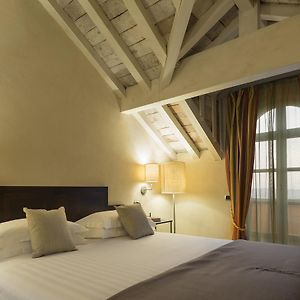 Camera classica con letto king size